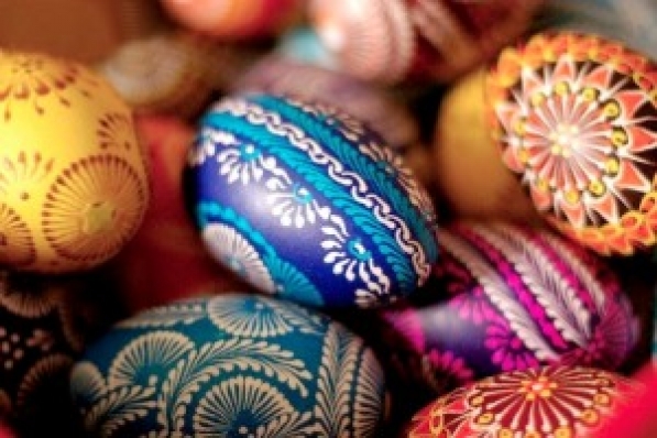 برگزاری اولین جشنواره سراسری تخم مرغ‌های رنگی نوروزی در منطقه آزاد ارس